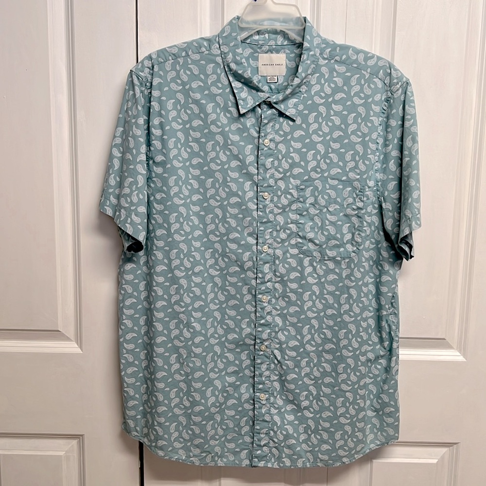 American Eagle Light Blue White Paisley Print Short Sleeve Pocket Shirt Size XXL